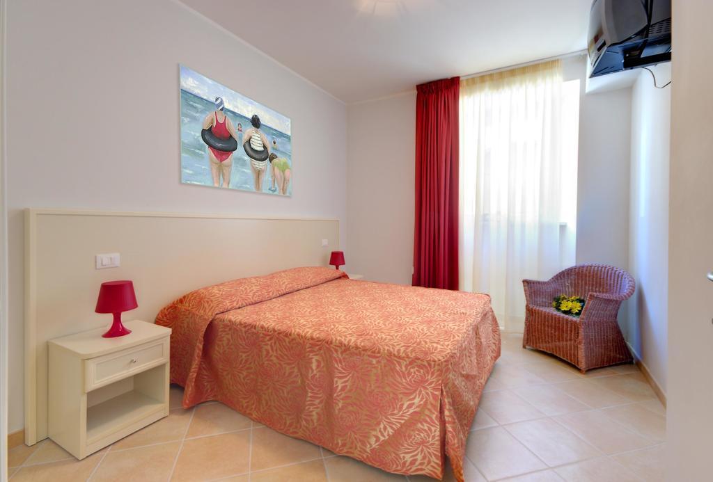 Bianchi Hotel & Residence Порто-Реканати Номер фото