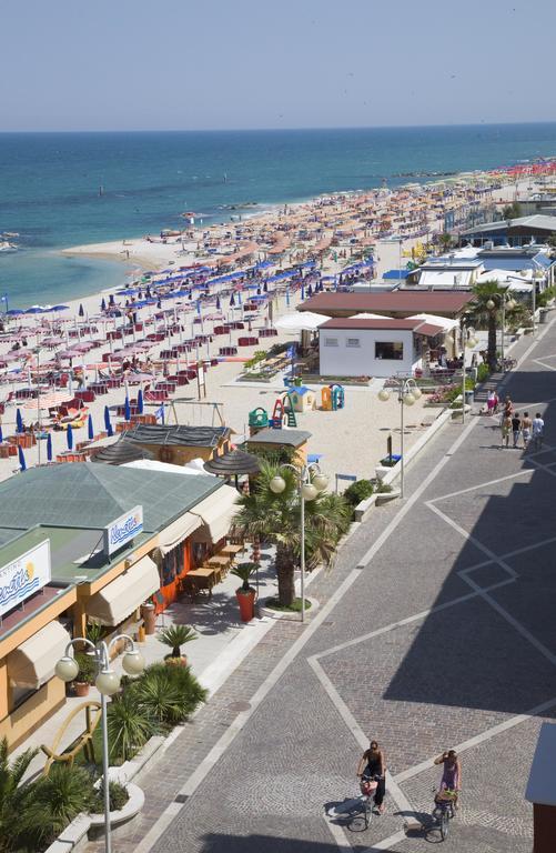 Bianchi Hotel & Residence Порто-Реканати Номер фото